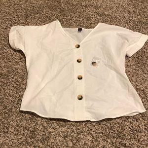 A CUTE white button shirt